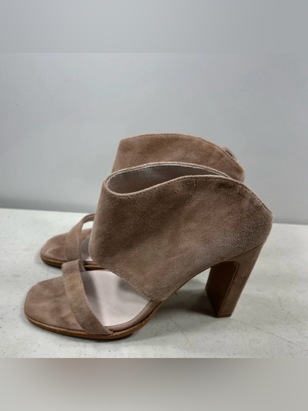 42 Gold - Linx Slide Sandal - Size 5.5